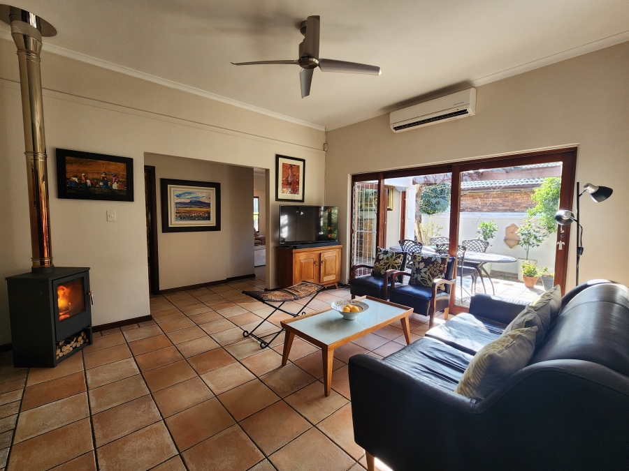 4 Bedroom Property for Sale in Panorama Western Cape